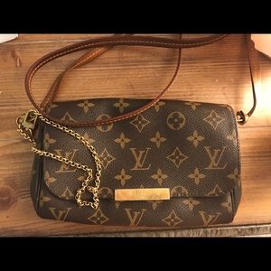 Authentic Louis Vuitton Cross Body Purse
